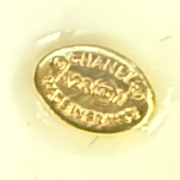 Chanel Gold Multicolor Flower Zipper Pull - Picture 3 of 4